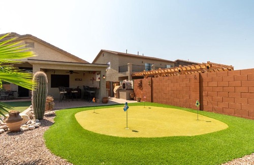 Maricopa Villa | Oasis Villa With Pool, Putting Green & Pool Table