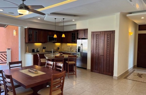 San Pedro Mixtepec Resort | Ocean front 3-b/r condo in Vivo Resorts Puerto Escondido with AC, WiFi,