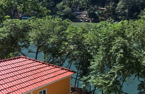 Boca de Tomatlan Ski Chalet | Ocean Front Cottage