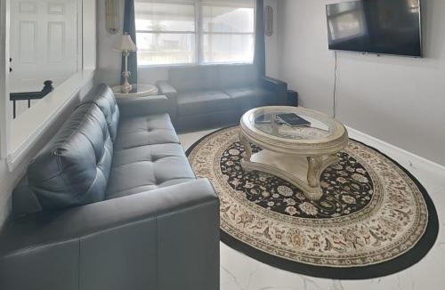 Bermuda Beach House | Ocean Oasis