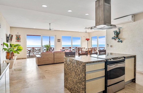 Acaponeta Condo | Ocean View 3BR Condo, Pool, Walk to Beach at Pájaro de Fuego | Casa Vista Ballena