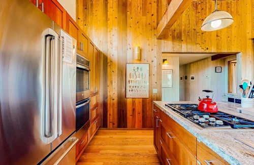 Sea Ranch House | Ocean-view home with hot tub on the golf course, dogs welcome