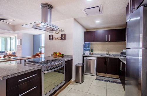 South Hotel Zone Condo | OCEANFRONT CONDO IN TROPICAL PARADISE AWAITS YOU AT THE GRAND VENETIAN!