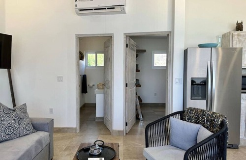 Buenavista Apartment | Oceanfront Condo Patio and shared Pool Casita Mar y Sol