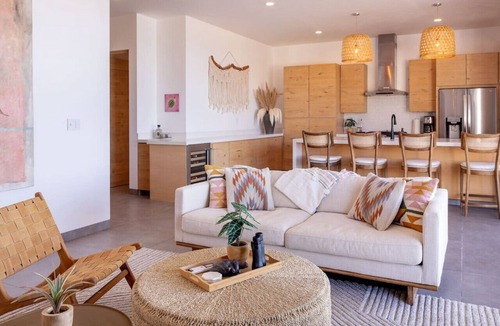 Cerritos Condo | Oceanfront Condo, Stunning Views, Luxury Amenities