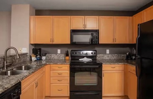 Cherry Grove Beach Hotel | Oceanfront Escape 2BR w/ Spa Bath