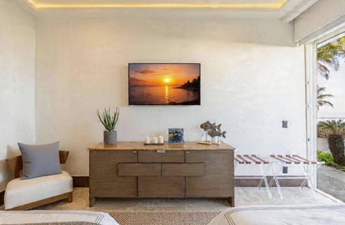 Acapulco Apartment | Oceanfront luxury apartment beach access