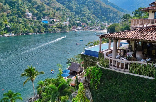Boca de Tomatlan Villa | OceanFront Villa in Puerto Vallarta 2 Bed/Bath