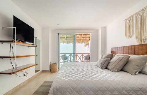 Brisas del Marques Apartment | Oceanview in Brisas Marques