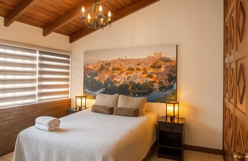 Zona 13 Hotel | Ole España