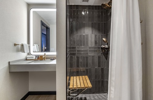 Downtown Austin Hotel | Omni Austin Hotel