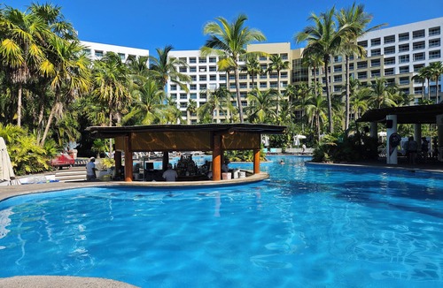 Las Jarretaderas Condo | On the beach. Cozy 2-bedroom condo with AC in serene Nuevo Vallarta