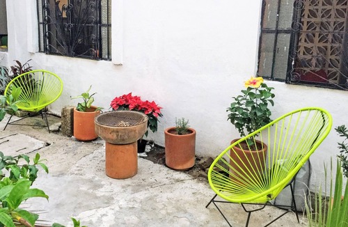 Lo de Marcos House | One block to the beach! Three blocks to plaza, stores and public transit