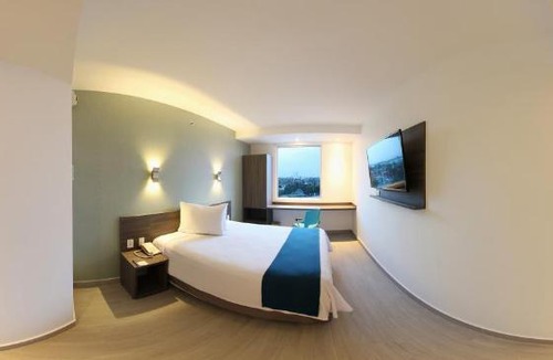 Cuautitlan Izcalli Hotel | One Cuautitlan