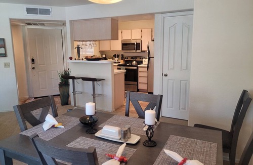 Tucson Condo | Open Floor plan with Spectacular Mountain Views from Dining & Master Balcony