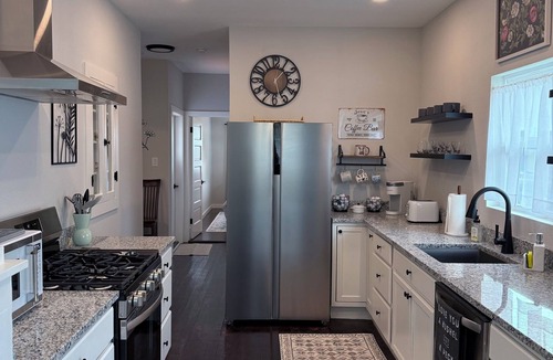 Boerne House | Our cozy cottage is just a few blocks to the heart of Boerne!