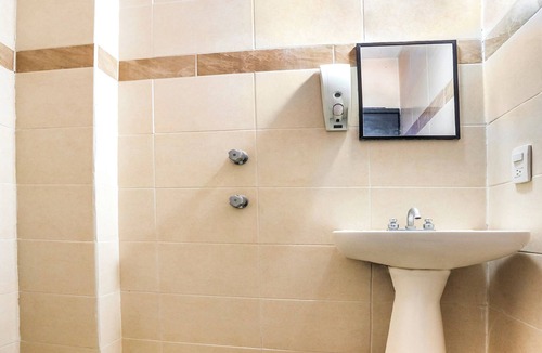 San Luis Potosi Hotel | OYO Hotel Bugambilia San Luis Potosi