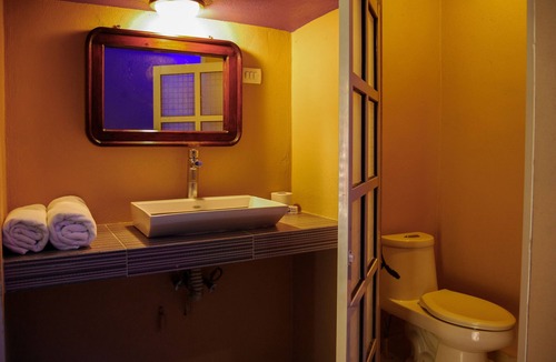 Monterrey Centro Hotel | OYO Hotel Oasis