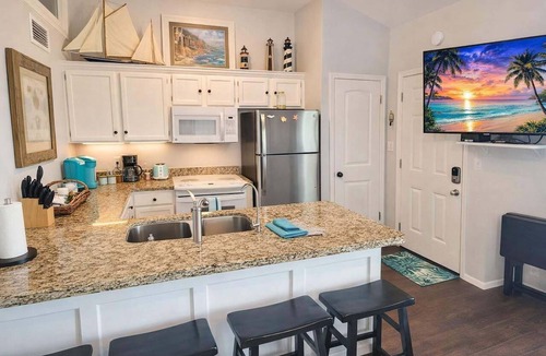 Port Isabel Apartment | Oyster Cove 2 Bedroom Condo by RedAwning
