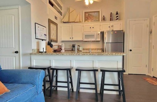 Port Isabel Condo | Oyster Cove