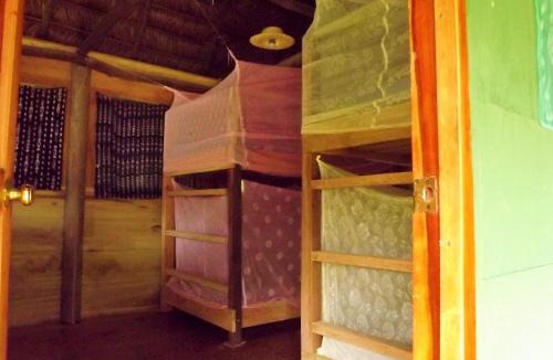 Puerto Barrios Hostel | Palmeras del Río HOTEL
