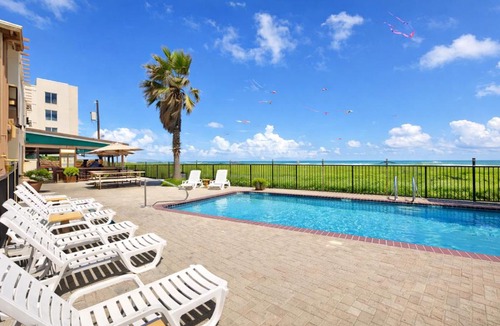 South Padre Island Hotel | Palms Resort & Cafe on the Beach