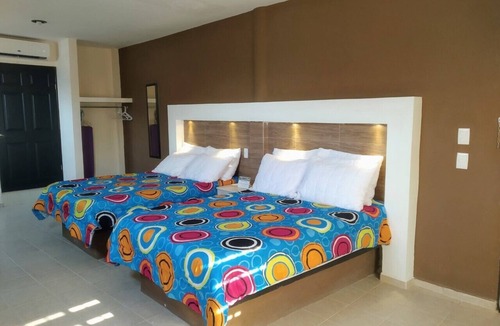 Zona Centro Hotel | PARADISE HOUSE Room "PUENTE DE DIOS"