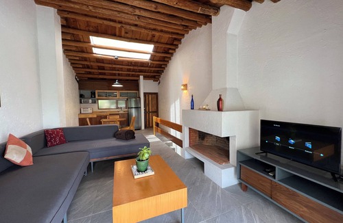 Valle de Bravo Cabin | Paragliders paradise cozy lofts. Mint design, amenities and unmatched location.