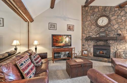 Four O'Clock Apartment | Park Place Crestone Peak Condo: Great Ski-In Location