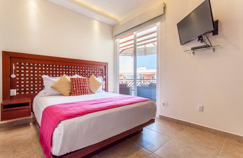 Puerto Escondido Resort | Partial Ocean View 2 Bedroom Residence with Resort Amenities Steps from Beach!