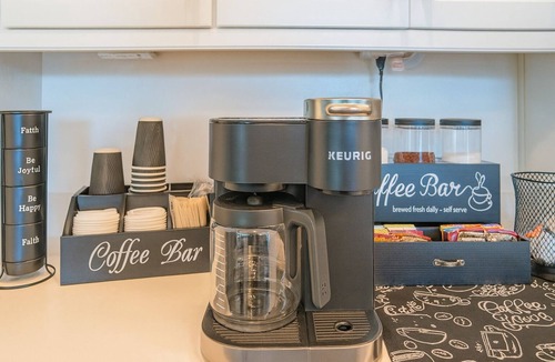 South Mountain House | Peaceful 1BR,Cal King Bed, Fast WiFi, Near ASU & Downtown Bikes + Workspace