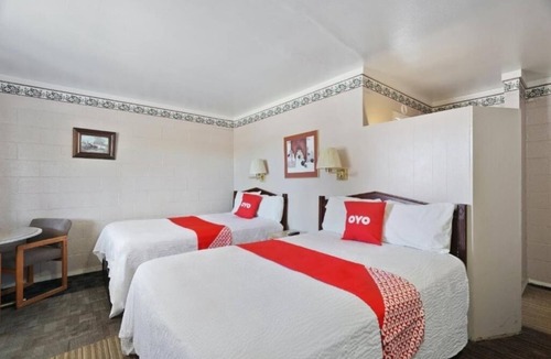 Alpine Hotel | Peaceful 2-Room Retreat with Parking Near Davis Mountains Hikes Adventures