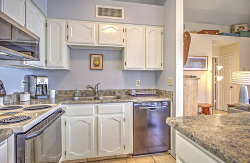 Menlo Park House | Peaceful 2Br Standalone Private Yard Garage Near Downtown, U of A & Trails
