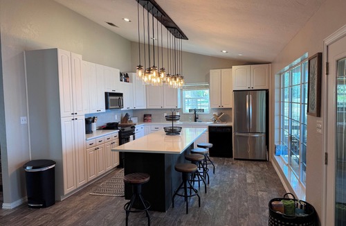 Dogwood House | Peaceful 3 bedroom, 2.5‑bath lakefront home on beautiful Lake Bob Sandlin, TX