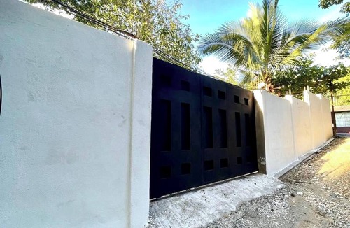 Izabal House | Peaceful Morales Getaway With 3 Spacious Bedrooms