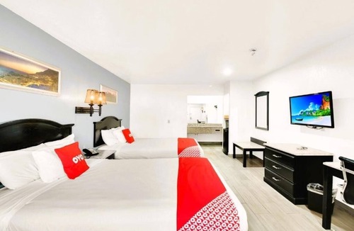 Oakville Hotel | Peaceful Unit Near Dairy Queen – Pet Friendly, Pool & On‑site Parking