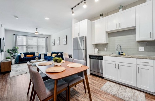 Legacy Park Apartment | Peacefupad @ legacyWest