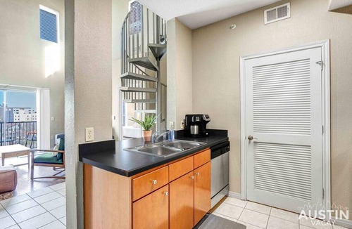 West Campus Apartment | Pearl #610 xxxxxxxxx