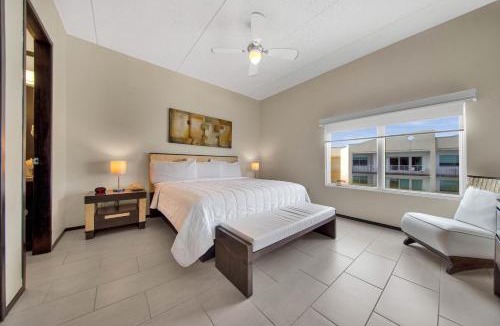 South Padre Island Hotel | Peninsula Island Resort & Spa - Beachfront Property at South Padre Island
