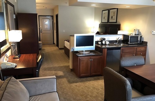 Killeen Hotel | Perfect Getaway! 1 Beautiful Unit and Pool.
