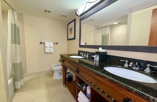Western Division Hotel | Pet Friendly 4 Laredo Retreat w/EV Charging, Pool