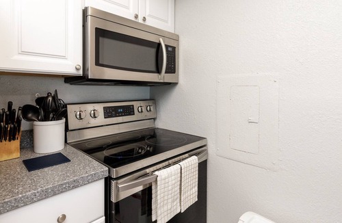 Corpus Christi Condo | Pet-Friendly Beachside Condo | Modern Finishes, Dune Views & Heated Pool