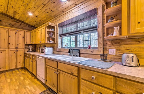 Cabot Cabin | Pet-Friendly Cabot Cabin w/Fenced Yard!