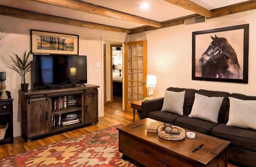 Clovis House | Pet-Friendly Clovis Home: Yard, Pergola & Hot Tub