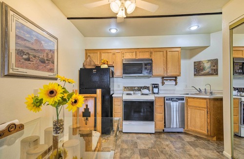 Greenehaven Apartment | Pet-Friendly Page Studio: 4 Mi to Lake Powell