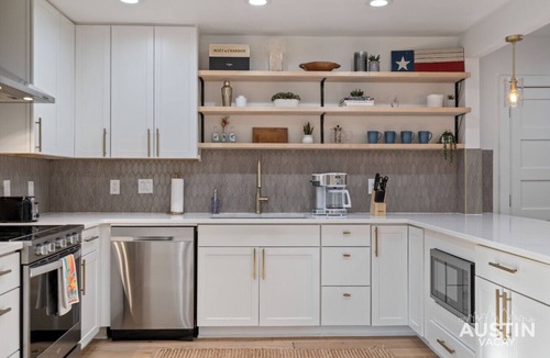 Westgate House | Pet-Friendly Westgate MidMod w Yard, EV, Firepit, Near Austin Fun & Food!