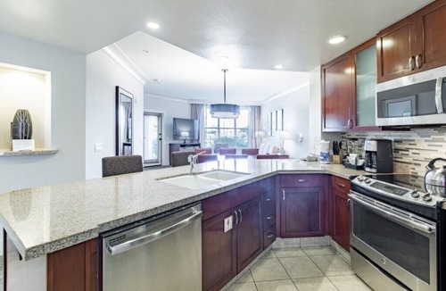 Desert Ridge Condo | Phoenix | Desert Escape | Golf & Resort Pool