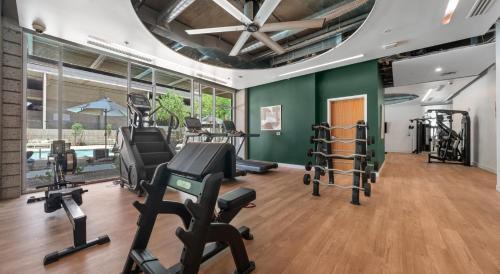 Evans Churchill Apartment | Phoenix Muralists Loft