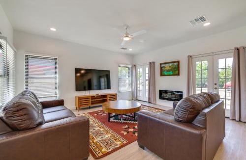 Coronado House | PHX Group Retreat By Dtwn! New Build w/Patio