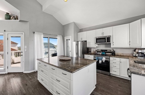 Pirates Beach House | Pirates Beach with Heated Pool, Hot Tub, Firepit & Outdoor Games